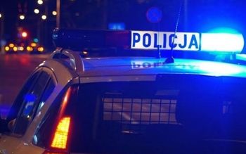 Policjant spowodował kolizję i uciekł. W domu był nietrzeźwy