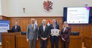 Nowe place zabaw i oszczędność energetyczna – Chełmża pozyskała kolejne miliony!