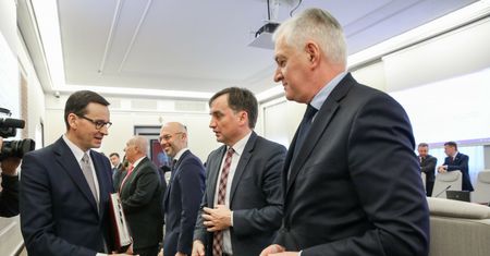 Tarcia w Zjednoczonej Prawicy. Zwołano spotkanie liderów koalicji