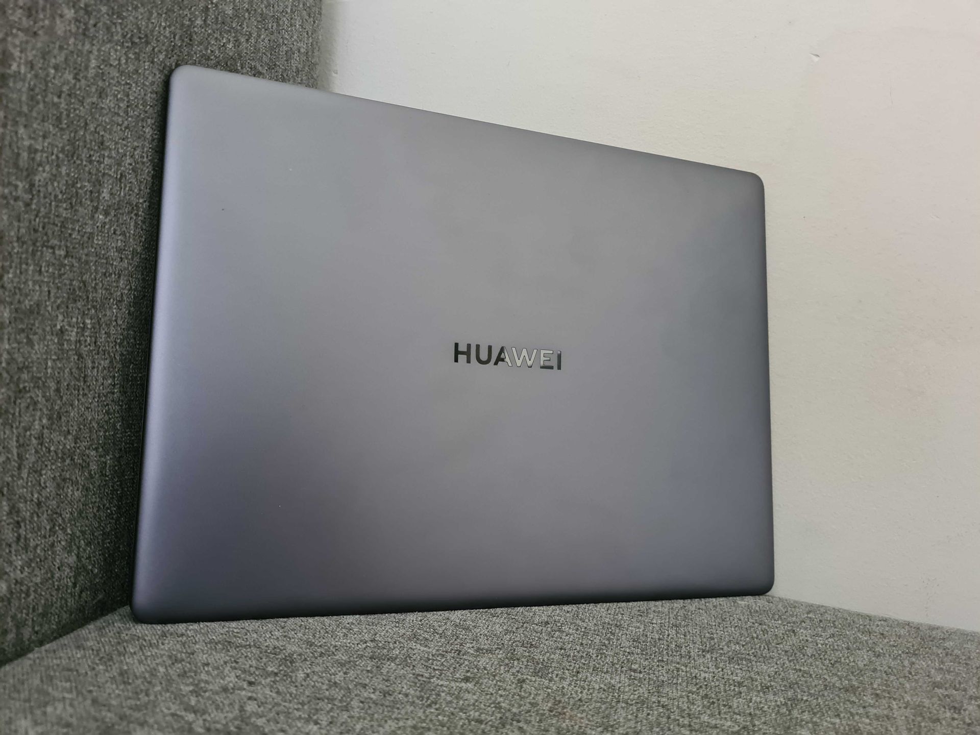Test laptopa Huawei Matebook 13 AMD: taniej niż z intelem, a wcale nie gorzej 3