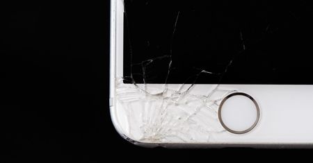 Nachodzą smartfony z diamentowego szkła, odporne na stłuczenie i zarysowania