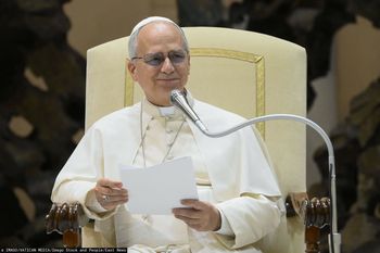 "Zawłaszcza twarze". Pilny apel papieża ws. sztucznej inteligencji.