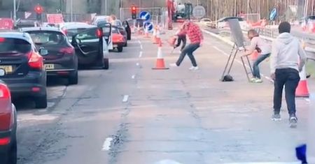 Niezwykły gest kierowców. Wideo z karetki pogotowia podbija sieć
