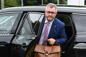 Gwałt w parlamencie? Wcześniej mieli być na kolacji. Wieści z Anglii