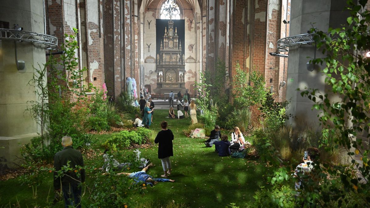 W Centrum św. Jana w Gdańsku powstała instalacja "LeŚnia"  