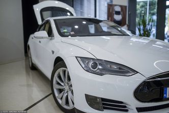 Polakom źle się nie wiedzie. Kupujemy znacznie więcej luksusowych aut