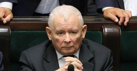 Kaczyński uderza w Morawieckiego. "Już się układa z Tuskiem"