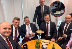 Zamieszanie w Sejmie. Politycy przynieśli naleśniki. Zostały zdeptane