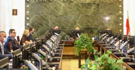 Członkowie KRS dostali diety 45 razy wyższe niż rok wcześniej. Kontrola NIK