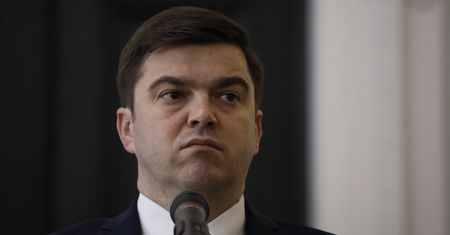 Koronawirus w Polsce. Jeszcze we wtorek rozporządzenie o zakazie pracy medyków w innych miejscach