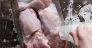 Moczysz mięso w mleku? Pamiętaj o tych zasadach, bo inaczej będzie do wyrzucenia