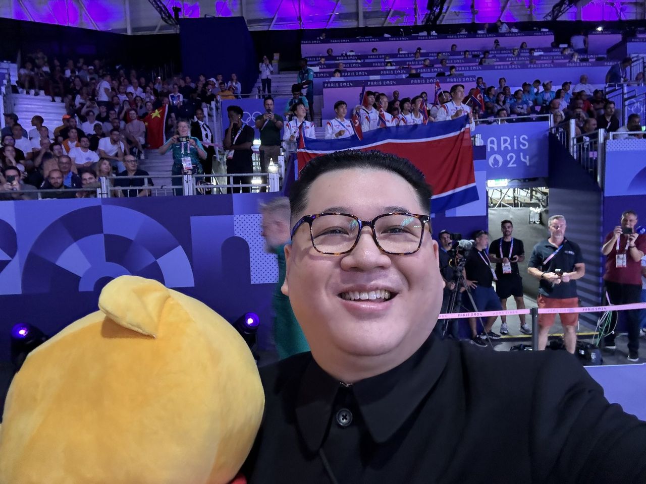 A doppelgänger of Kim Jong Un stormed the arena at the Games. There is a recording.