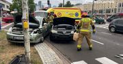 Poważne zderzenie trzech aut w Śródmieściu. Zablokowana al. Jana Pawła II