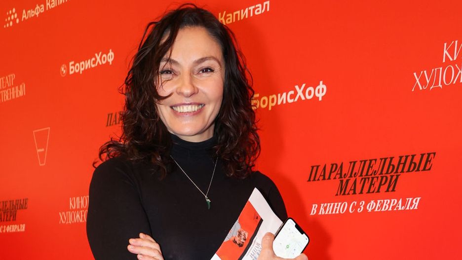 Almodovar's film Parallel Mothers premieres in MoscowMOSCOW, RUSSIA - JANUARY 26, 2022: Dozhd TV Channel [TV Rain] General Director Natalya Sindeyeva attends the Moscow premiere of the film Parallel Mothers by Spanish director Pedro Almodovar at the Khudozhestvenny cinema. Vyacheslav Prokofyev/TASS (Photo by Vyacheslav Prokofyev\TASS via Getty Images)Vyacheslav Prokofyev