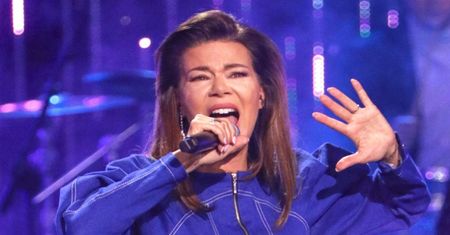 Uduchowiona Edyta Górniak stawia sprawę jasno: "Pracuję dla Boga, a nie ŁAJZY ROGATEJ I JEGO KORPORACJI"