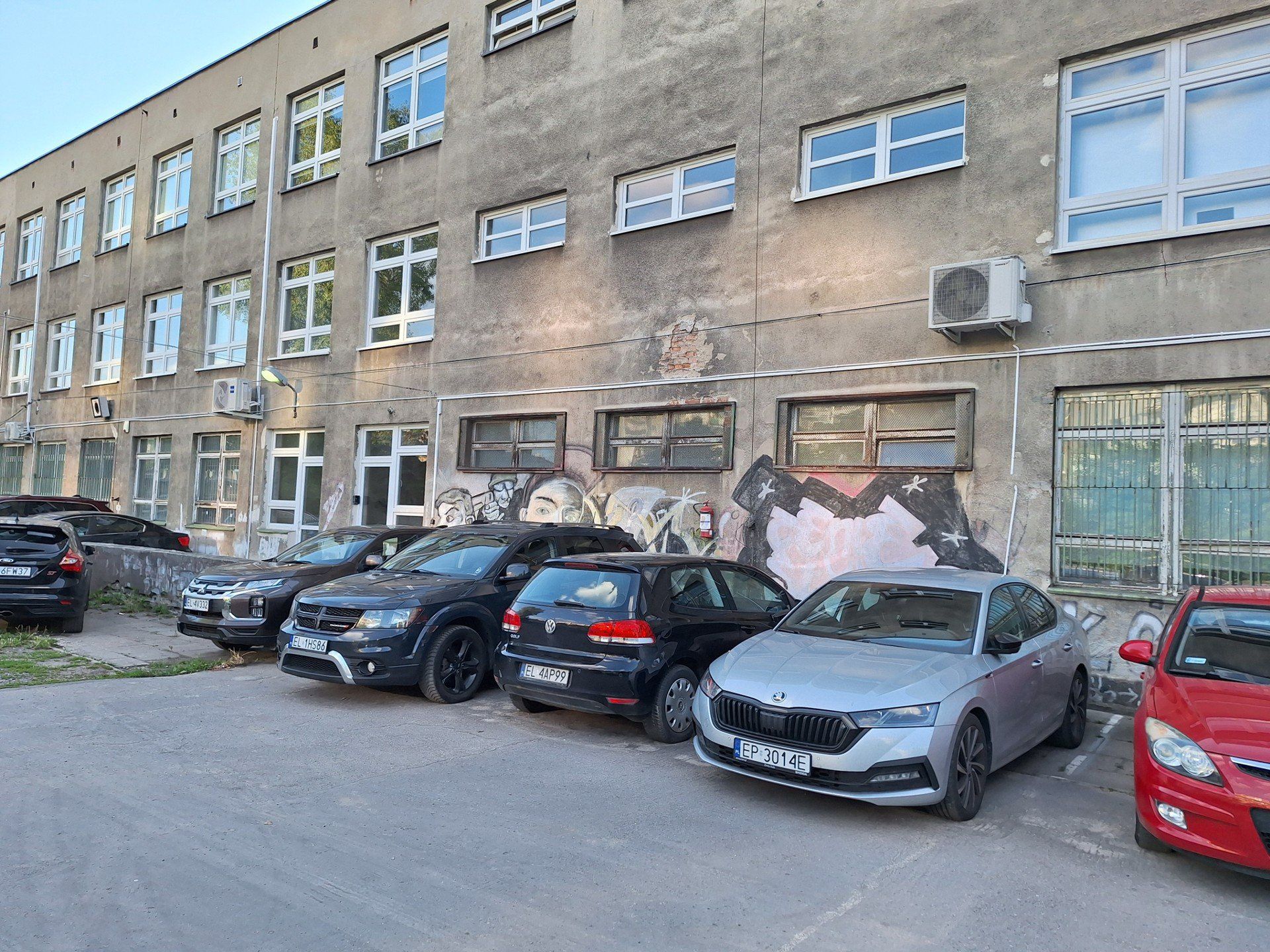 Spotkaniu mieszkańców w sprawie likwidacji parkingu towarzyszyło zbieranie podpisów pod petycją do prezydent Hanny Zdanowskiej