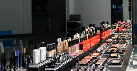 Nie możesz dobrać koloru kosmetyków? Instagramerka ma radę