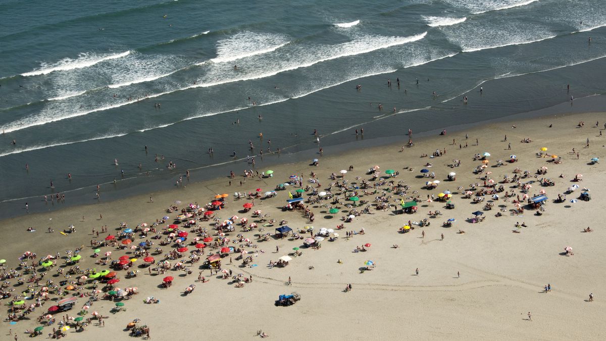 Ponad 40 plaż zamkniętych w Brazylii