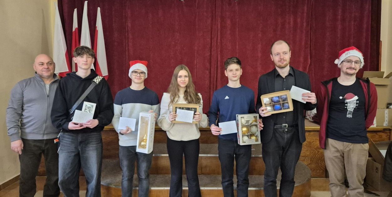 Legnica: Mikołajkowy Turniej Szachowy. 49 zawodników na starcie