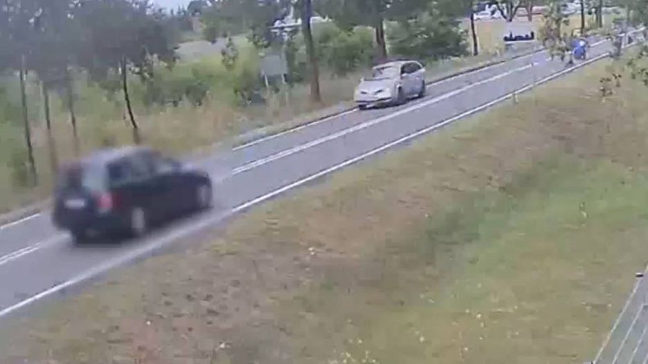 Policja eskortowała ojca z duszącym się niemowlęciem