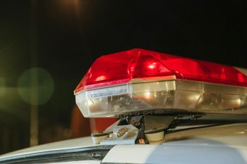 Zablokowana autostrada A1 na odcinku Warlubie - Nowe Marzy. Służby wyciągają na drogę ciężarówkę