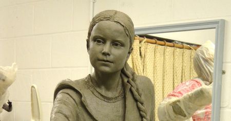 Pomnik Grety Thunberg. Wylała się fala krytyki