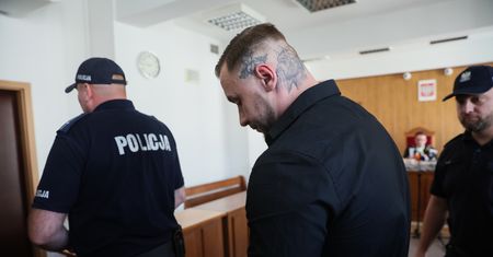 Łukasz Żak usłyszał wyrok. Tak wychodził z sądu