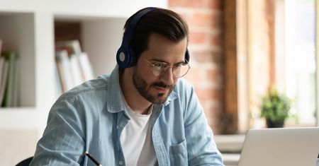 Business Experts Content. Szkoła 2.0 – wiedza dla uczniów, zysk pasywny dla ekspertów oraz twórców online
