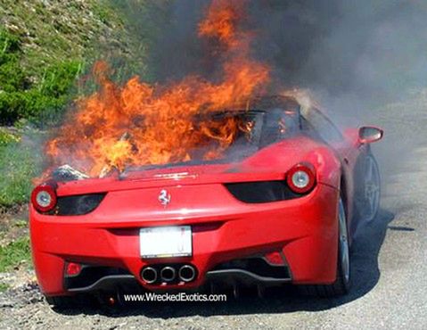 Płonące Ferrari Italia - pierwsze komentarze z koncernu!