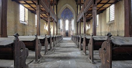 Ksiądz oddał kościół za złotówkę. Teraz cena to 1,5 mln złotych
