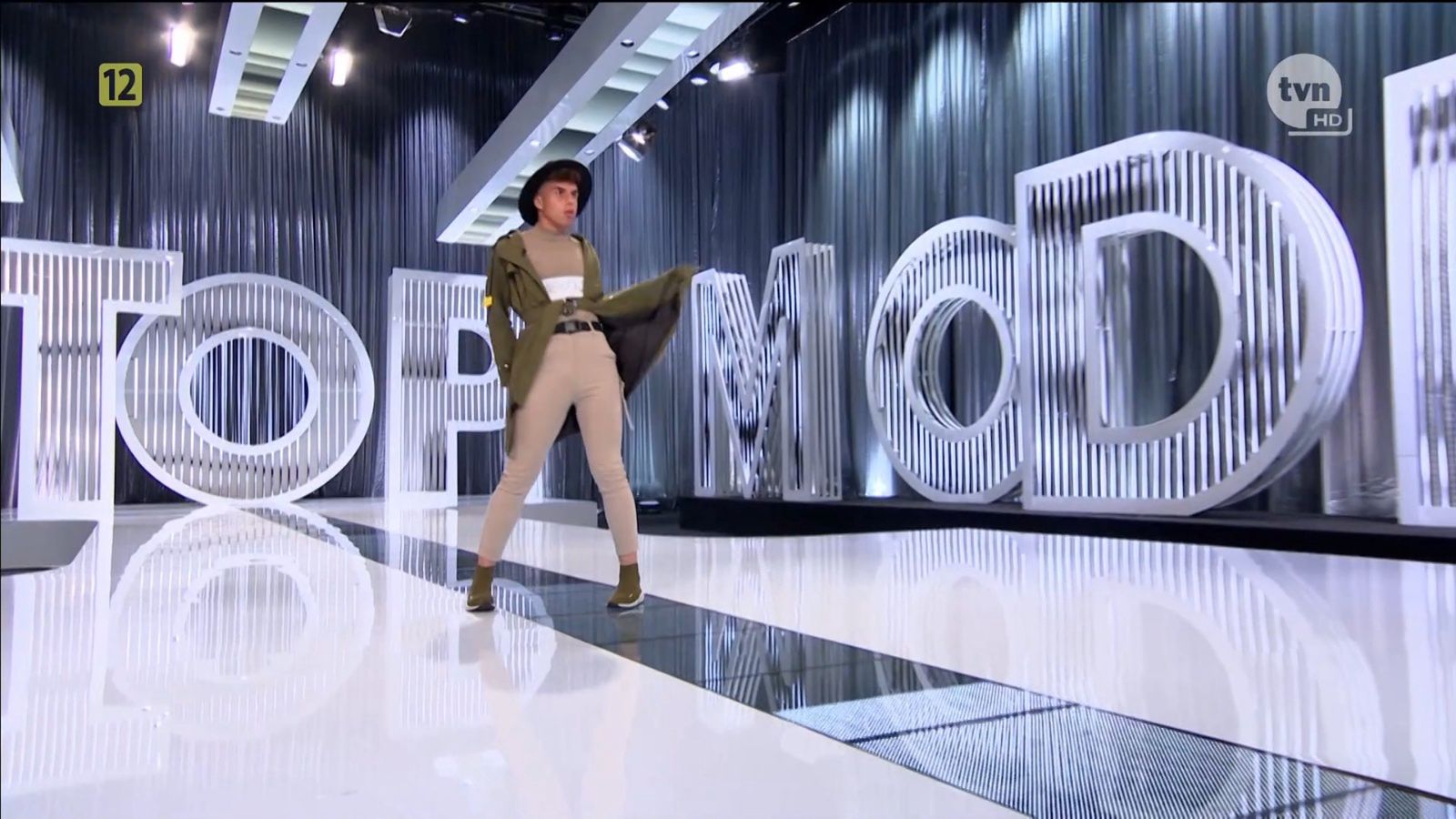 Top Model - jurorzy wręczyli złoty bilet