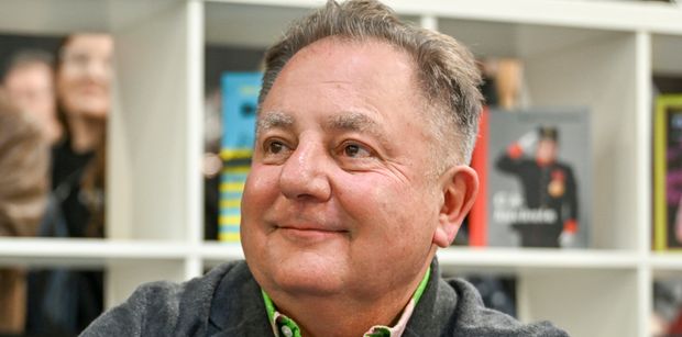 Robert Makłowicz od ponad TRZECH dekad wiedzie szczęśliwe życie u boku żony. Jak WYGLĄDA tajemnicza Agnieszka? (FOTO)