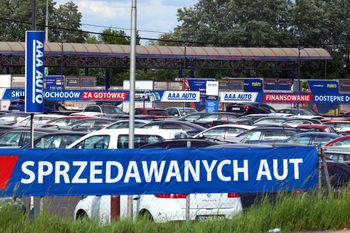Branża wynajmu samochodów. Zyski z używanych aut już nie wystarczą