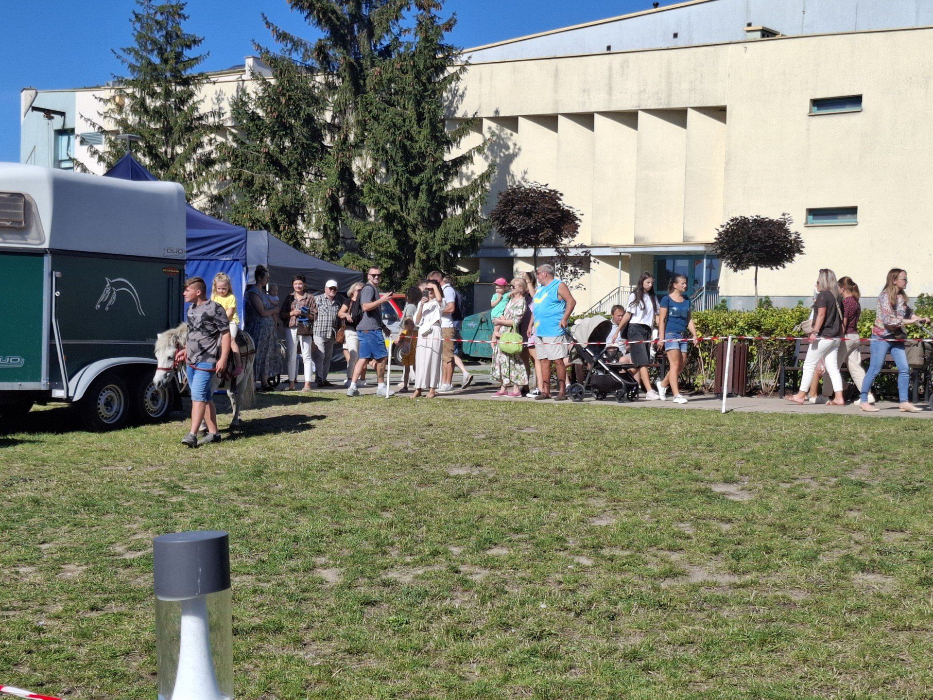 Stoiska Kół Gospodyń Wiejskich przyciągały zapachami podczas Święta Kwiatów, Owoców i Warzyw