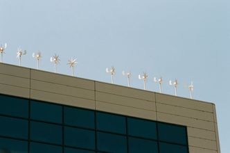 Warszawa. Na dachu ursynowskiego ratusza stanie turbina wiatrowa