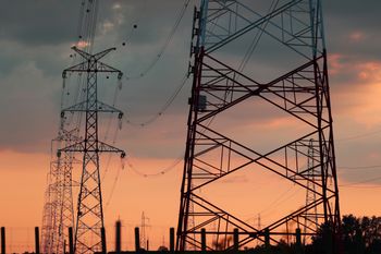 Mieszkańcy woj. śląskiego zostaną bez prądu - nawet przez 12 godzin! W tych miastach i wsiach nie będzie energii elektrycznej