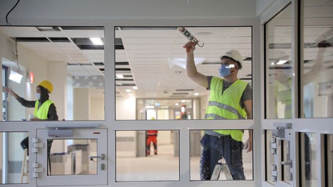 Warszawa. Trwają prace nad przyspieszeniem zakończenia budowy