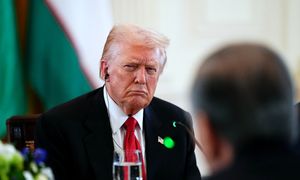 "Czarne chmury nad Trumpem". Piszą, w jakiej sytuacji znalazł się prezydent