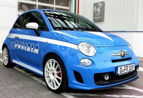 Abarth 500 w barwach włoskiej policji