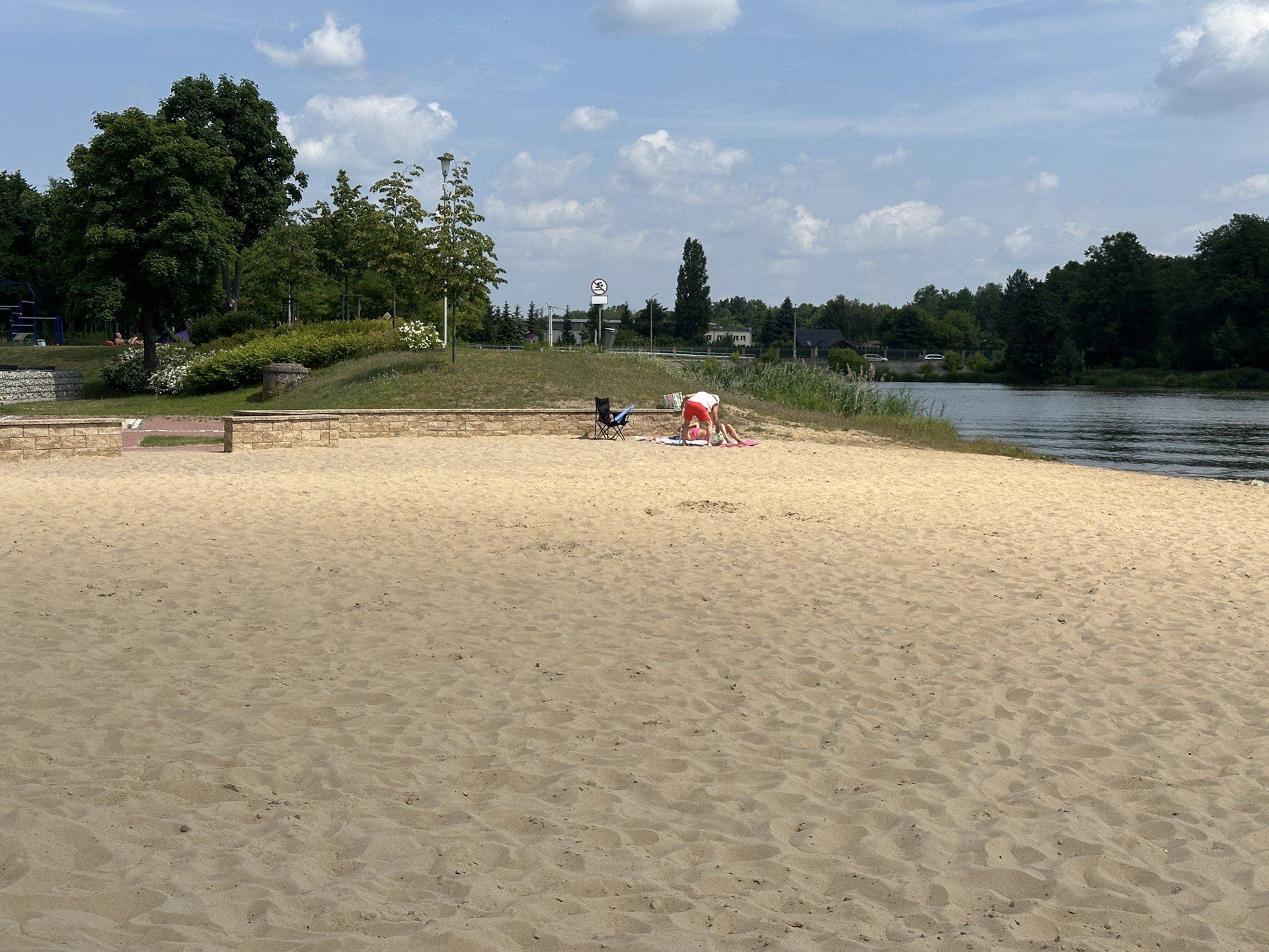 Pokazy „Bezpieczna Kąpiel” nad Stawem Górnym w Pionkach
