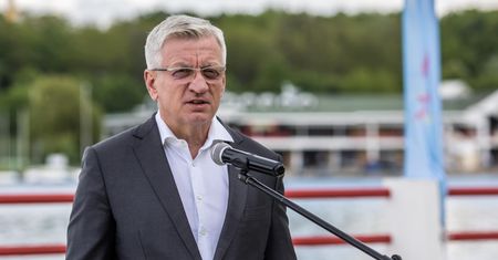 Tak określił Czarnka. Mocne słowa Jaśkowiaka, reaguje rzecznik PiS