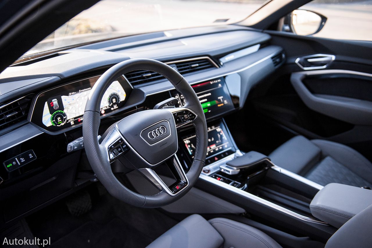 Audi e-tron S Sportback (2022)