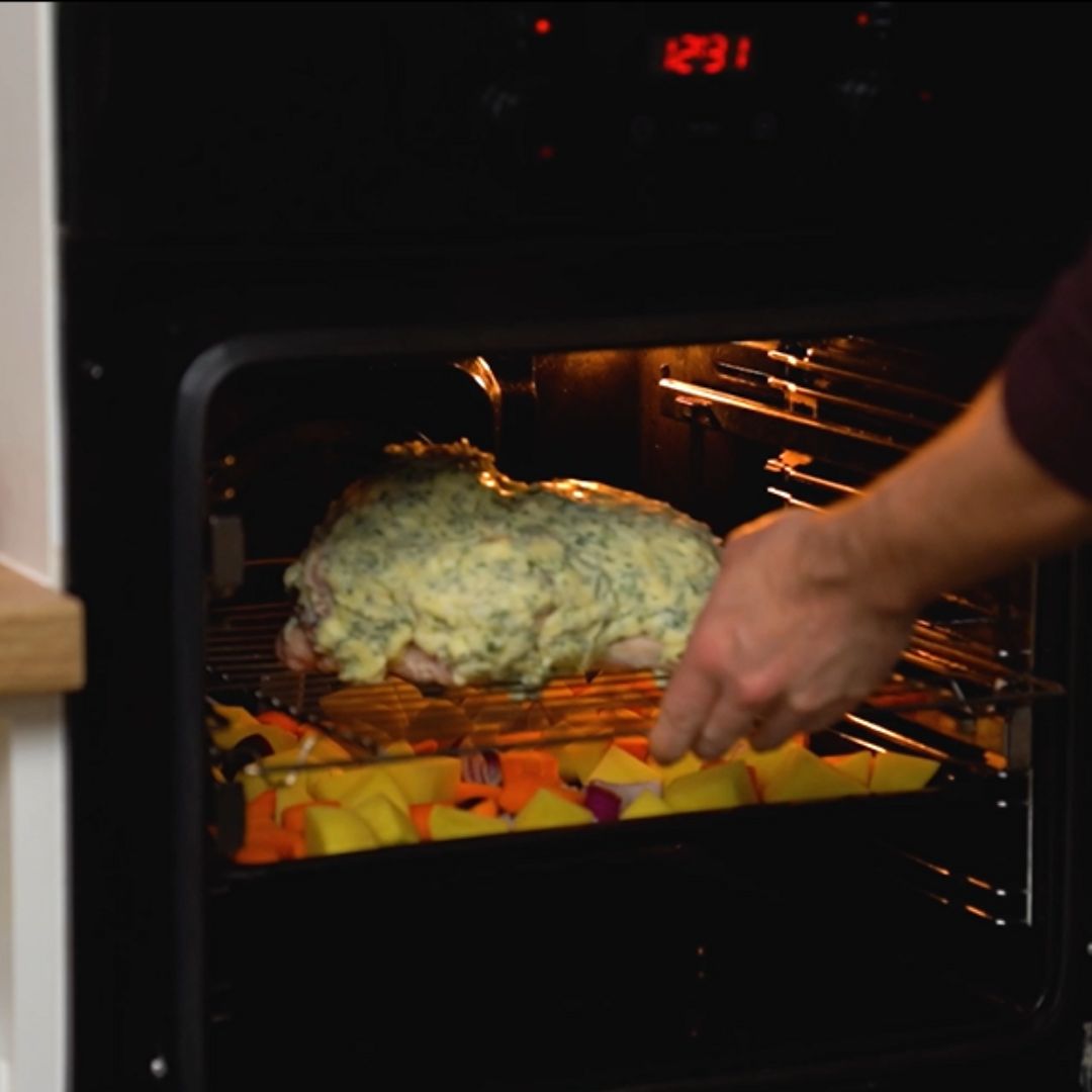 In the end, the chicken and vegetables go into the oven.