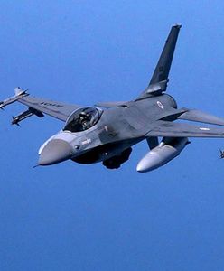 Porwanie? Norweski samolot eskortowany przez duńskie myśliwce