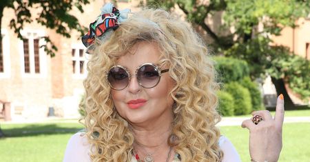 Magda Gessler pozuje w prostych włosach. "Piękna, naturalna"