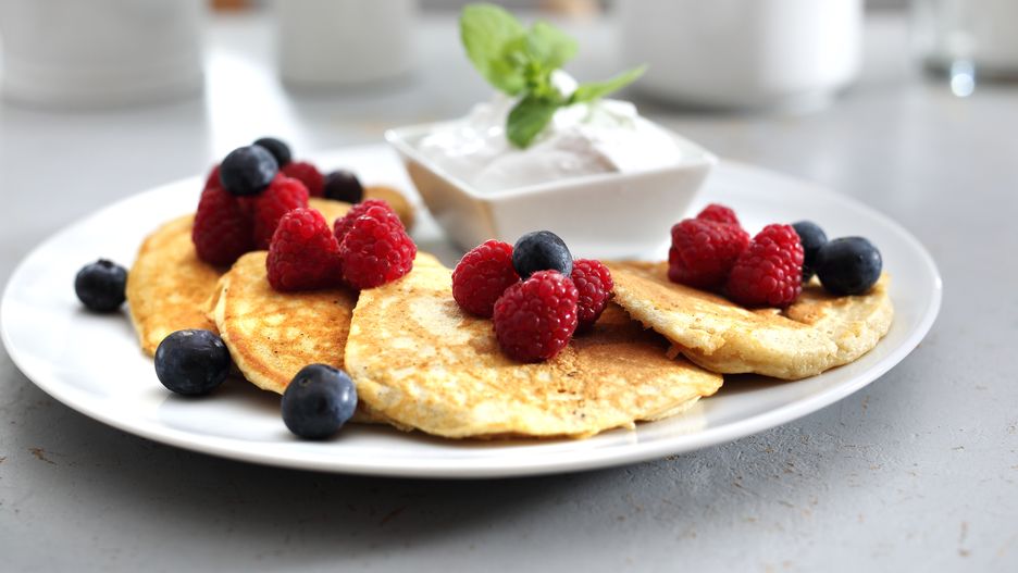 ola20
deser, jedzenie, domowe, gotowanie, placki, owoce, maliny, jagody, zdrowe, dieta, danie, kalorie, sos, jogurt naturalny, smak, talerz, kolorowe, kawiarnia, restauracja, potrawa, kuchnia, porcja, dietetyczne, lekkostrawne, kolor