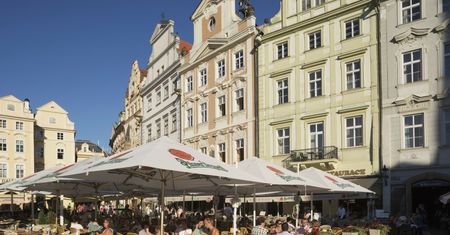 Czesi otwierają granice dla turystów po jednej dawce szczepionki. Uwaga! To działa w jedną stronę