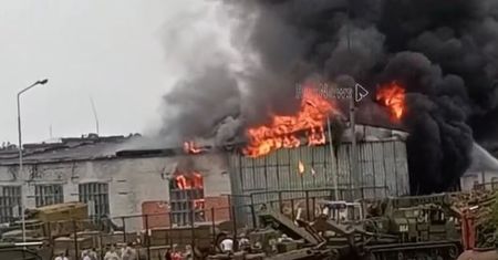 Wielki pożar w Rosji. Płoną magazyny wojskowe