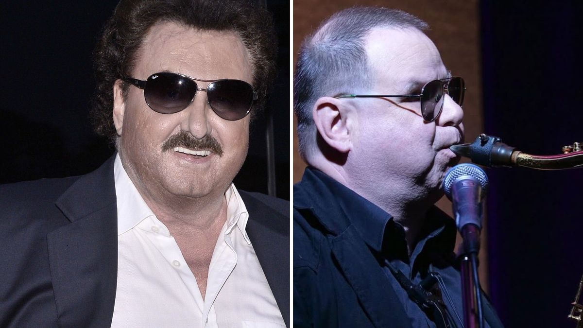 Jacek Mielcarek choruje 