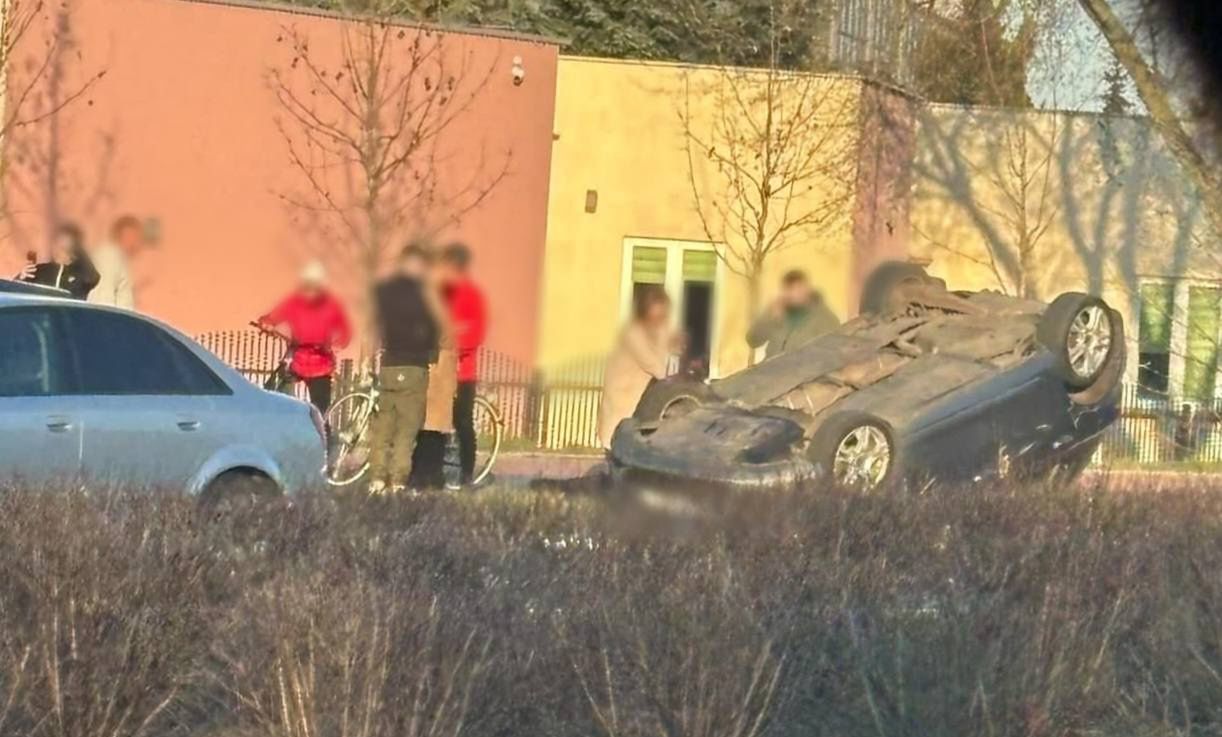 Dachowanie na ul. Piłsudskiego